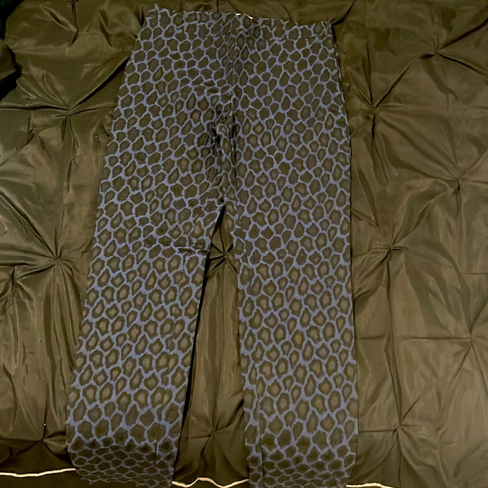 H&M Mid Rise Pants Animal Print Blue Black Zipper Closure size 8~NEW WITH TAG!~